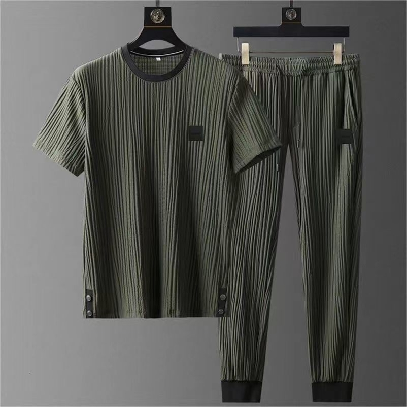 Men's Tracksuits Summer Loose Two Piece Set Men's Short-sleeved T-shirt Drawstring Pants Korean Wrinkle Sports Casual Suit Trend Men Clothes