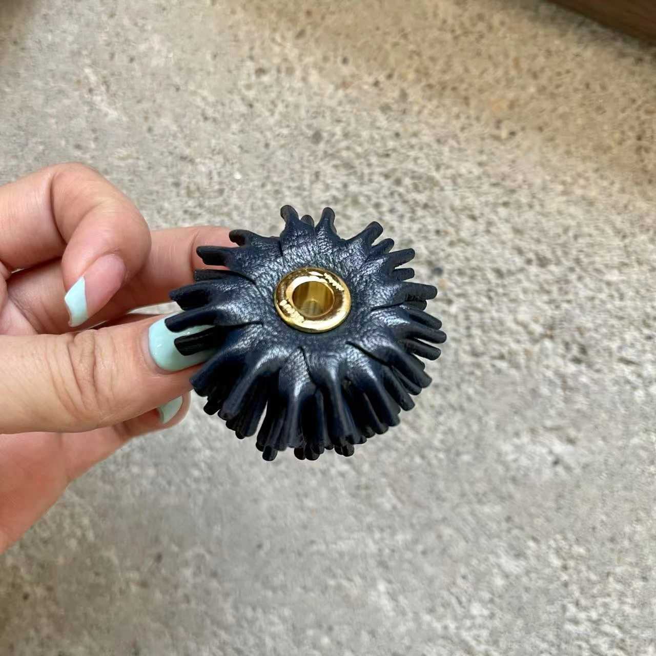 Cute Leather Keychain DIY Kit Beaded Car Ornament Lage Tag Purse Charm Handmade Set Y250925wd