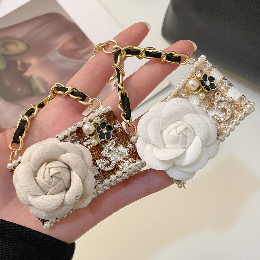 2024 Fashion Flower Keychain Camellia Handbag Pendant Gifts Souvenirs 250925