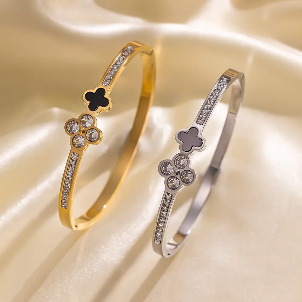 Clover Bracelet For Women Luxury Designer jewelry double-layer 4 Leaf Bracelets 18K Gold Silver Plate Agate Diamond Fashion Charm Chain Wedding Gift P