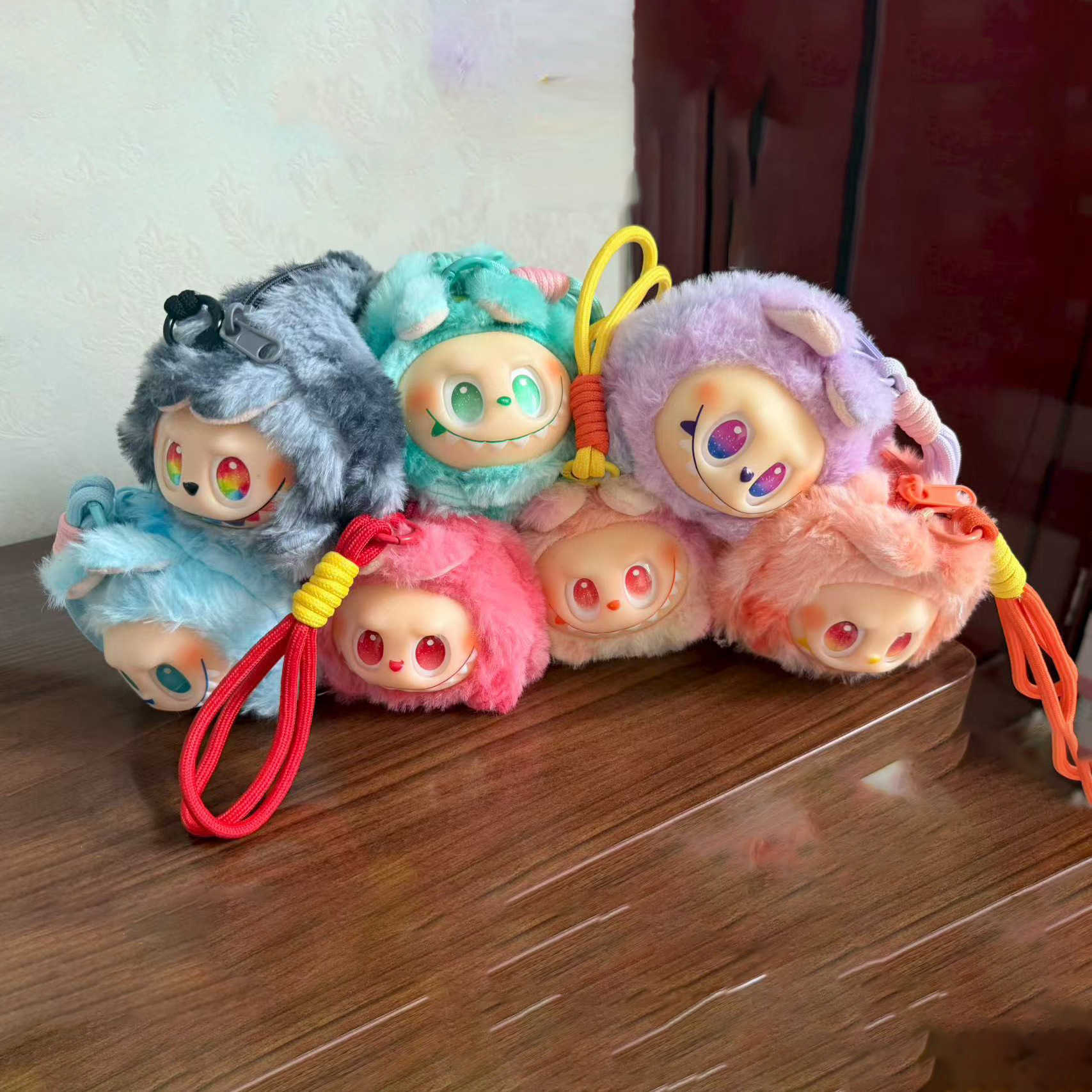 Third Generation Labubu Pencil Case Vinyl Labubu Trendy Stationery Bag Bubble Mart Pencil Bag Plush Toy L250925B8VV