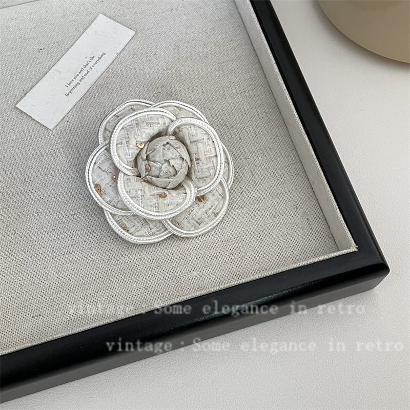 brooches designer style 5word camellia french autumn winter Ink gray elegant socialite temperament brooch highend feel