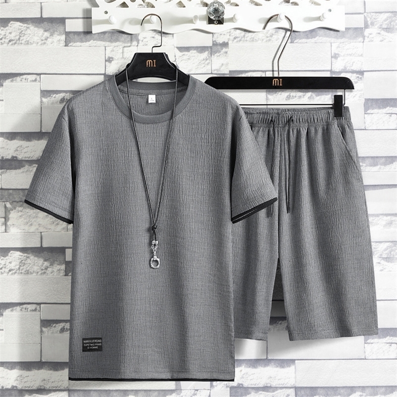 Men's Tracksuits Men's Short Sleeve T-shirt Set Men's Casual Summer Set Two Piece Men's T-shirt Pants Set Breathable 230330