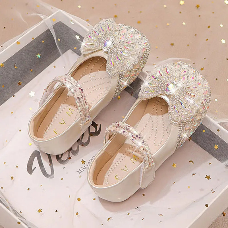 Princess Shoes Spring and Autumn Childrens Small Leather Shoes Baby Crystal Shining Rhinestone Flat Shoes 241219
