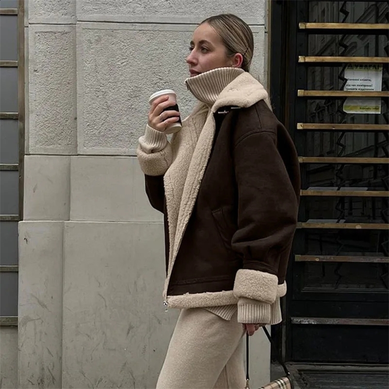 Womens Winter Loose Suede Jacket Womens Short Sherpa Warm Retro Jacket 241007