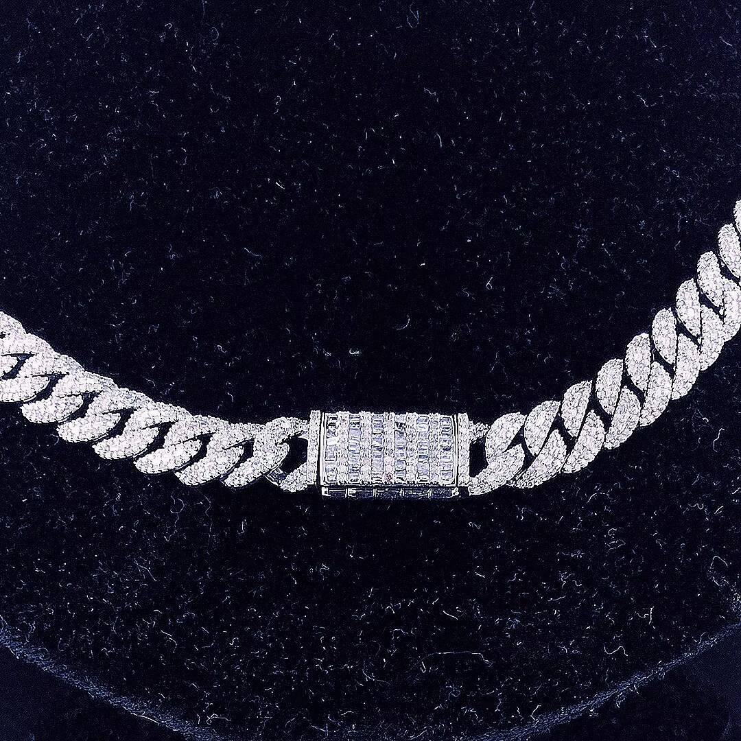 Premium Quality VVS Clarified Moissanite Diamond Letter Pendants 10kt Solid GoldSilver Plated Chain Fashion Chains Necklace