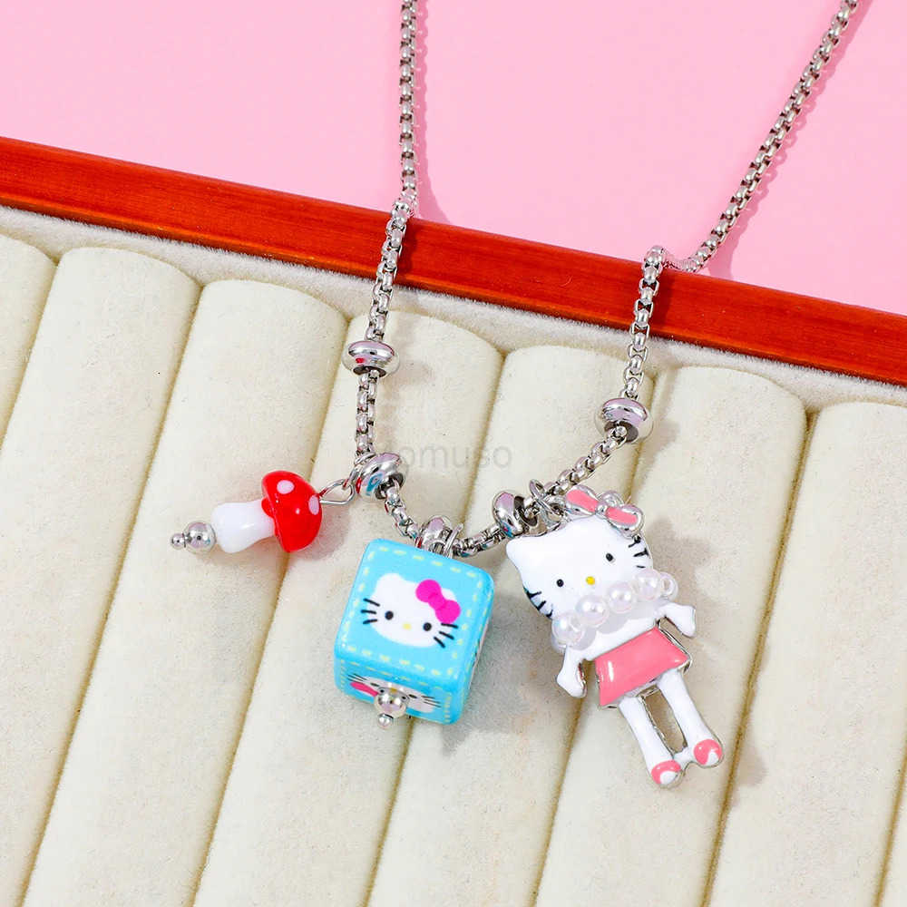Sanrio Hello Kitty Kawaii Cute Cartoon Cat Pendant Necklace for Women And Girls Long Chain Fashion Jewelry Accessory L250925