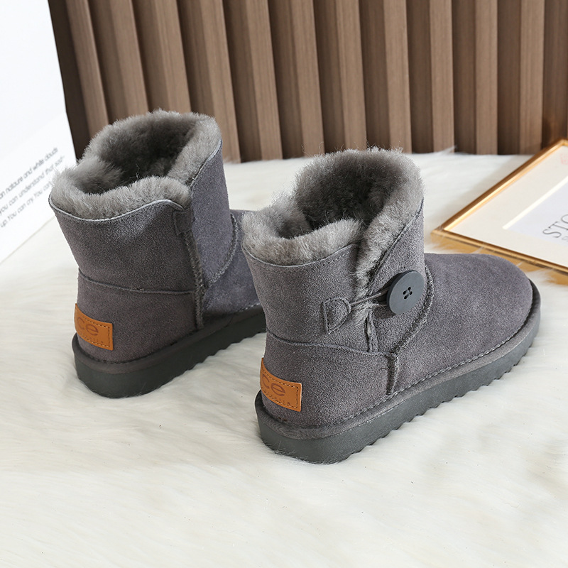 CE designer shoes Free shipping oxhide affordable luxury Winter anti slip snow boots with thick plush cotton shoes Ethereal black plain