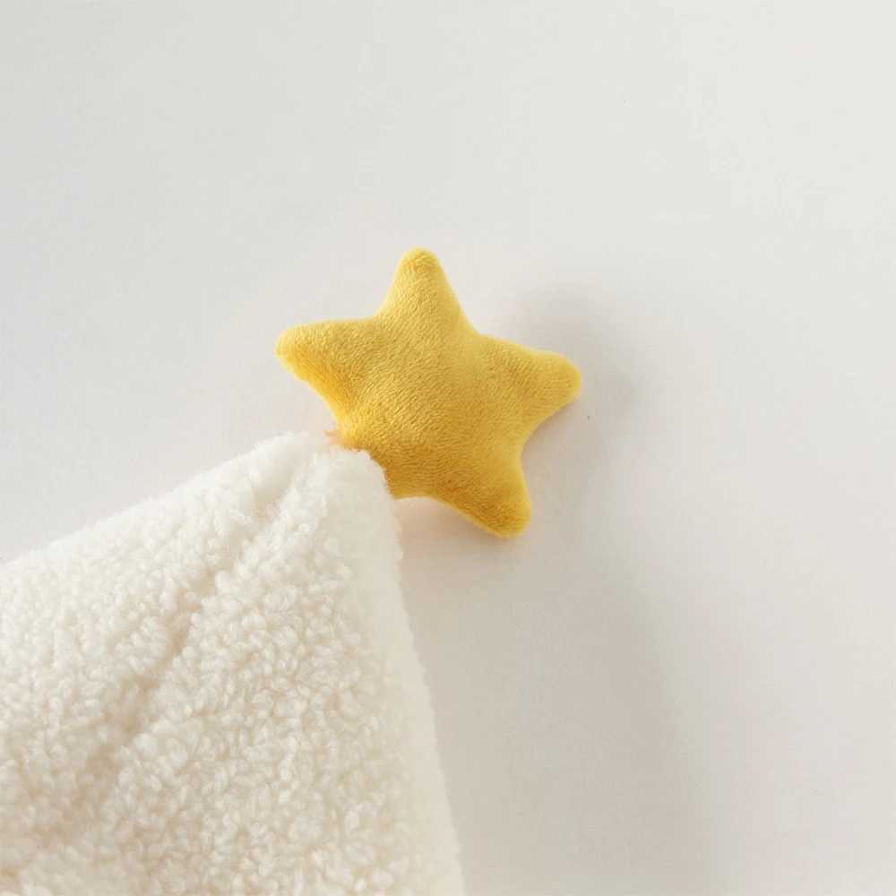 Dave Bella Baby Ear Protection Hat Winter Children Cute Scarf Cap Kids Girl Boy Thicken Warm Hat Fashion Plush Bonnet DB4254213 L250925AFHL