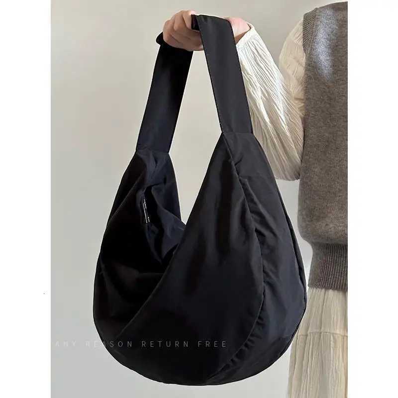 Trendy Fashionable Shoulder Bags Wrapped with Dyed Nylon Canvas Bag Large Capacity Single Shoulder Crossbody Hobos Bag Z250918