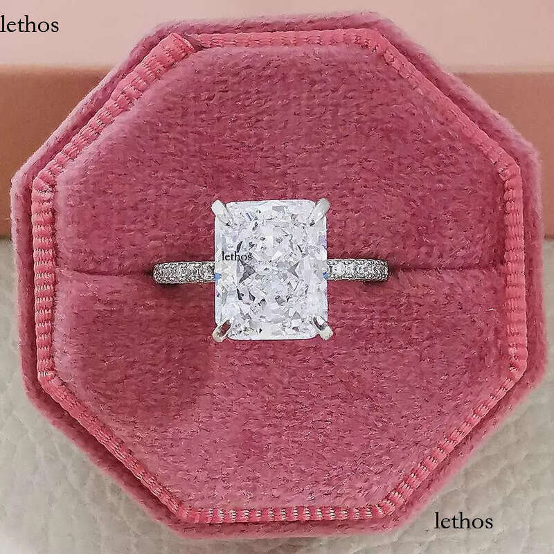 DHCollections Women's Super Flash Ring Light Ice wer Cut Niche Copper Trendy Cluster Inlay Geometric Shape Unisex for Anniversary 39