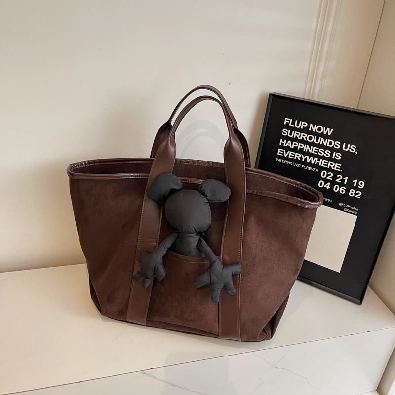 2025 autumn and winter new retro niche bag design light luxury women's handbag storage minimalist commuting bag large capacity designer bag