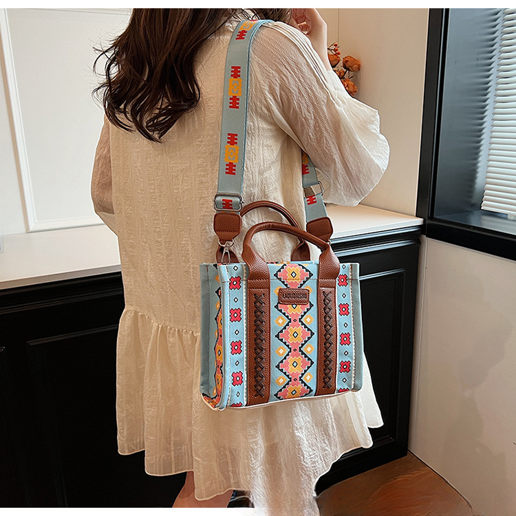 2025 Autumn/Winter New Trendy Design Bohemian Style Light Luxury Retro clean Canvas Design Large bag Capacity Handbag Designer Bag