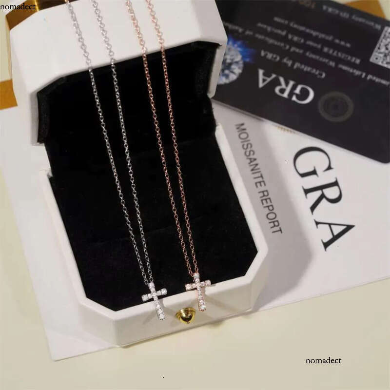 Pure Sterling Sier Jewelry Iced Out Design Moissanite for Women Wedding Gift Bling Cross Necklace ee