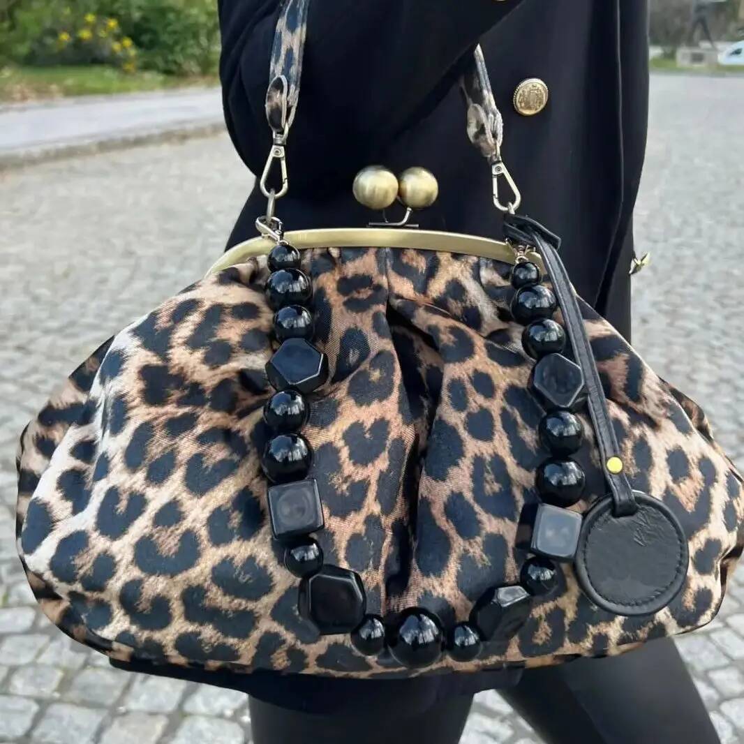 LOST IN VINTAGE Leopard Print Animals Fabric Soft Smooth Owl Bag Balls Bronze Kiss-lock Purse Clutch Large 35x23x10cm