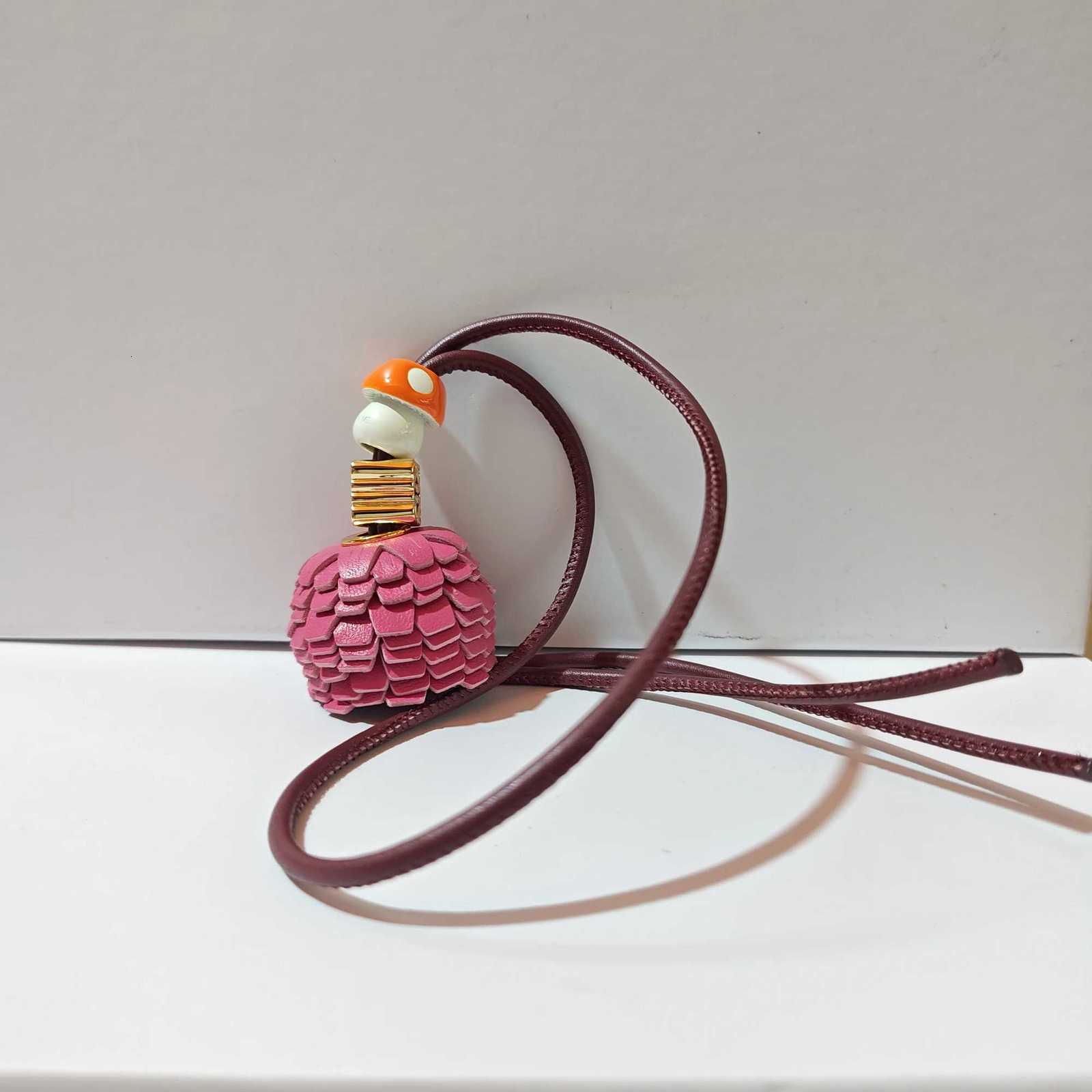 Pendant for She Brass KeychainDigital Steel Bead Pendant for PurseCarBackpack Decor Independent Design Y250925tb