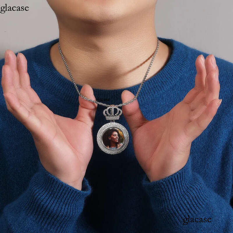 Custom Photo Pendant Necklace Crown Clasp Round Memorial Frame Medal Pendants