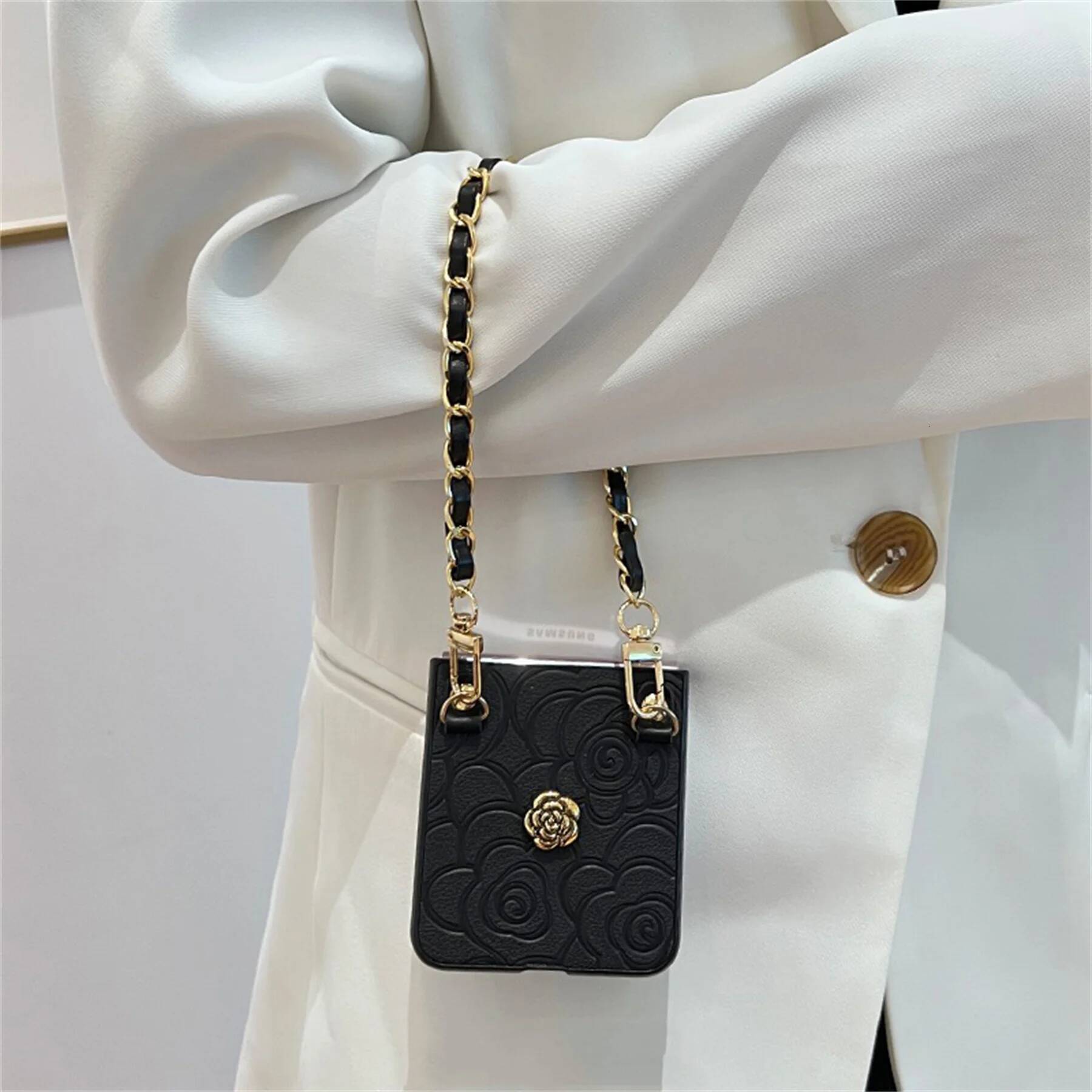 Fashion Korean ins Candy Color Camellia Leather Phone Case with Hand Chain for Flip4 Flip7 5 Z Flip 6 CoverAAA
