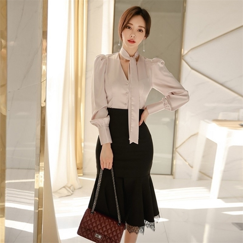 Spring Office Ladies 2 Pieces Set Women Long Puff Sleeve V-neck Beige Blouse Shirt+Lace patchwork Mermaid Skirt Suit 210529