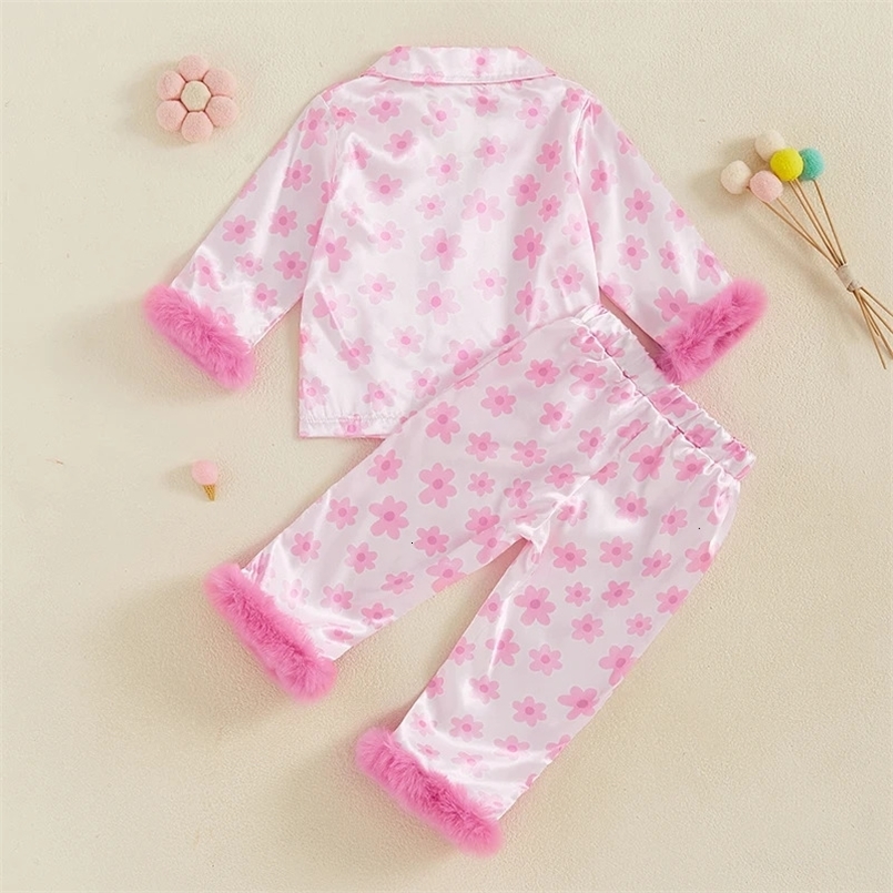 Cute Toddler Valentine s Day Pajama Set with Heart Print Plush Lapel Long Sleeve Top and Matching Pants for Baby Girl Sleepwear 250328