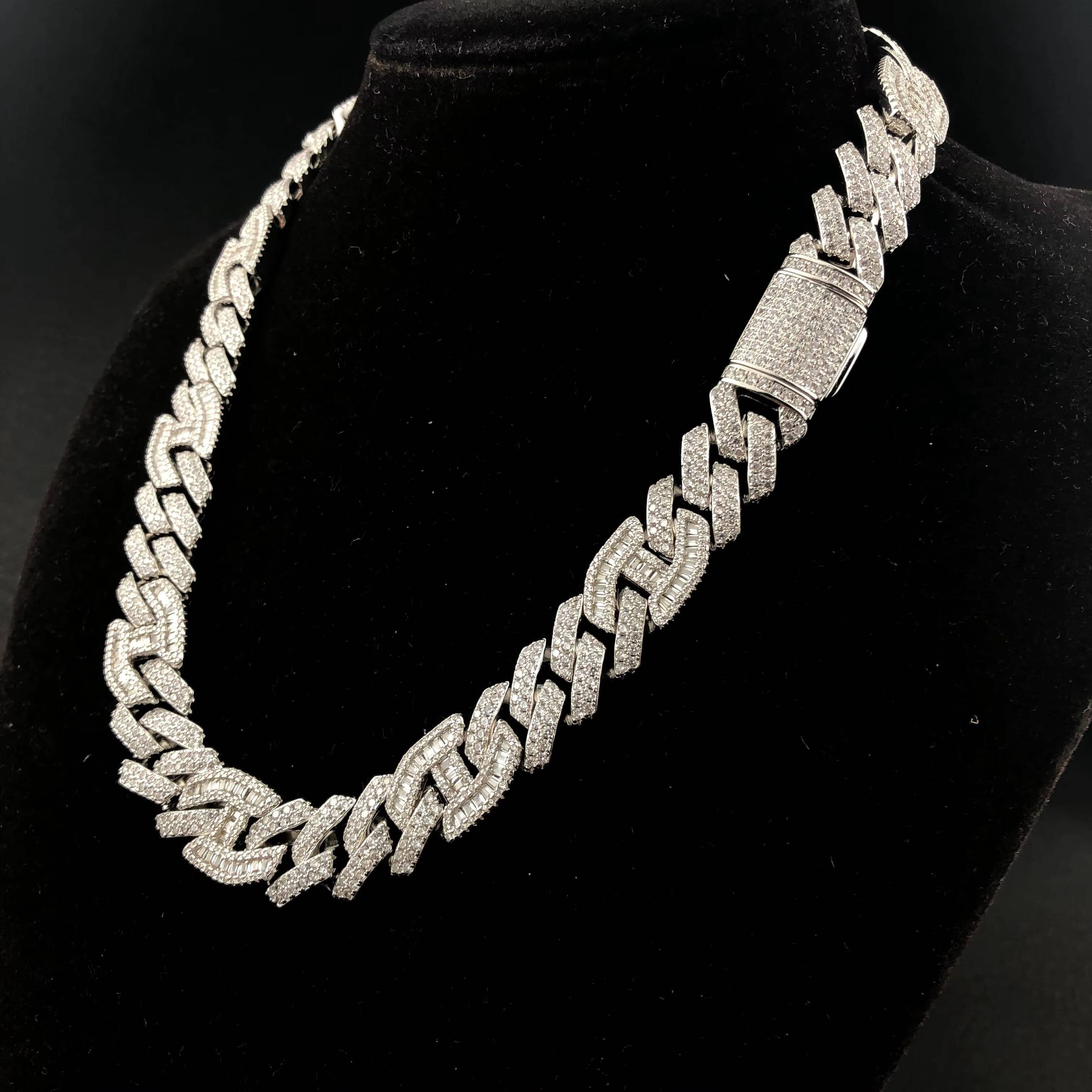 YSS Jewelry 15mm Prong Baguette GuccE Curb Chain Necklace