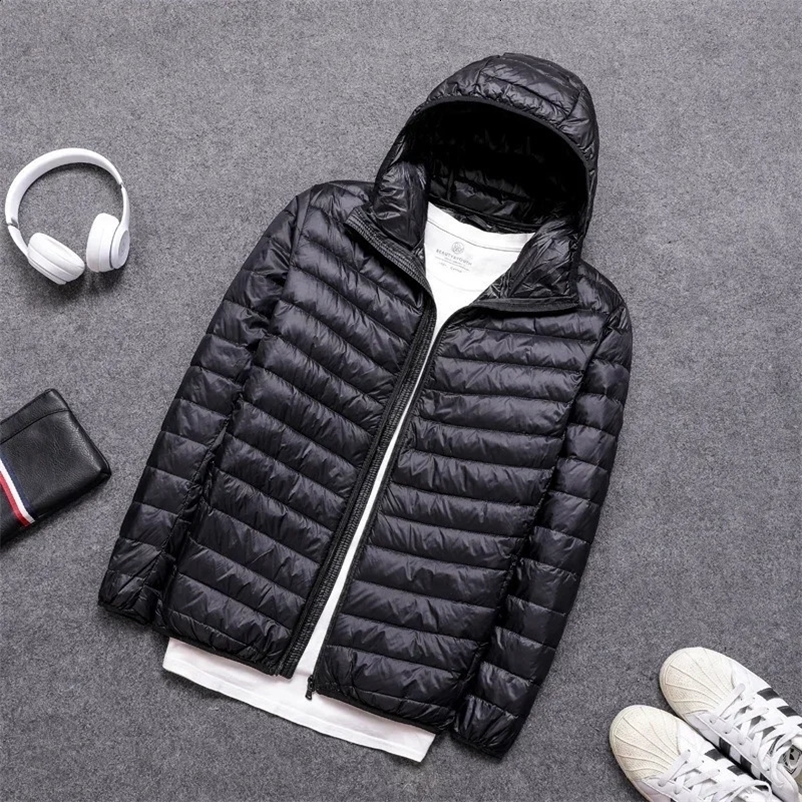 Mens Ultra Light Down Jacket Arrivals Spring Winter Feather Ultralight Packable Casual Classic Puffer Coats Men Jacket 240911