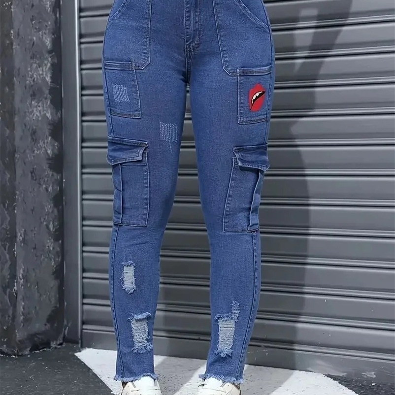 Womens Blue Elastic Jeans With Waist And Hip Lift Tight Little Fee Hairy Edges Sexy Overalls Multi-pocket Pants Lipstick Print 250225