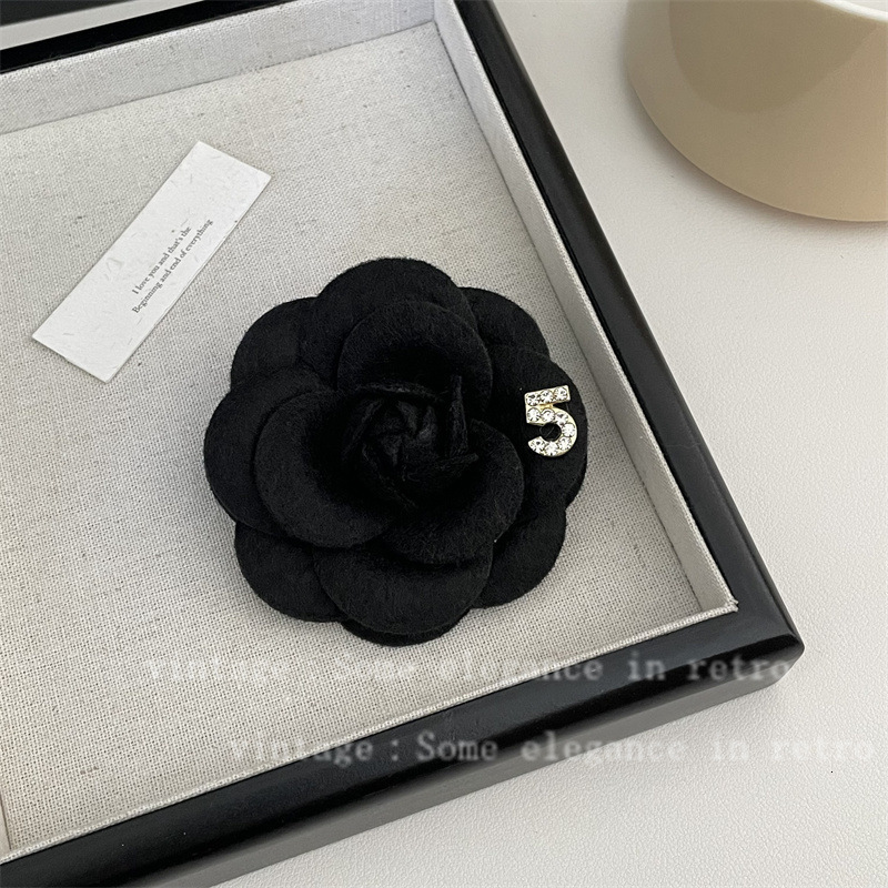 brooches designer style 5word camellia french autumn winter Ink gray elegant socialite temperament brooch highend feel