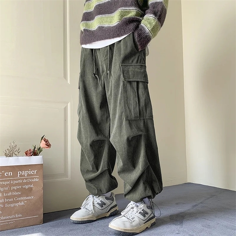Men's Pants Autumn Winter Corduroy Pants Men Fashion Oversize Pocket Cargo Trousers Streetwear Hip Hop Loose Straight Pants Male Joggers 231129