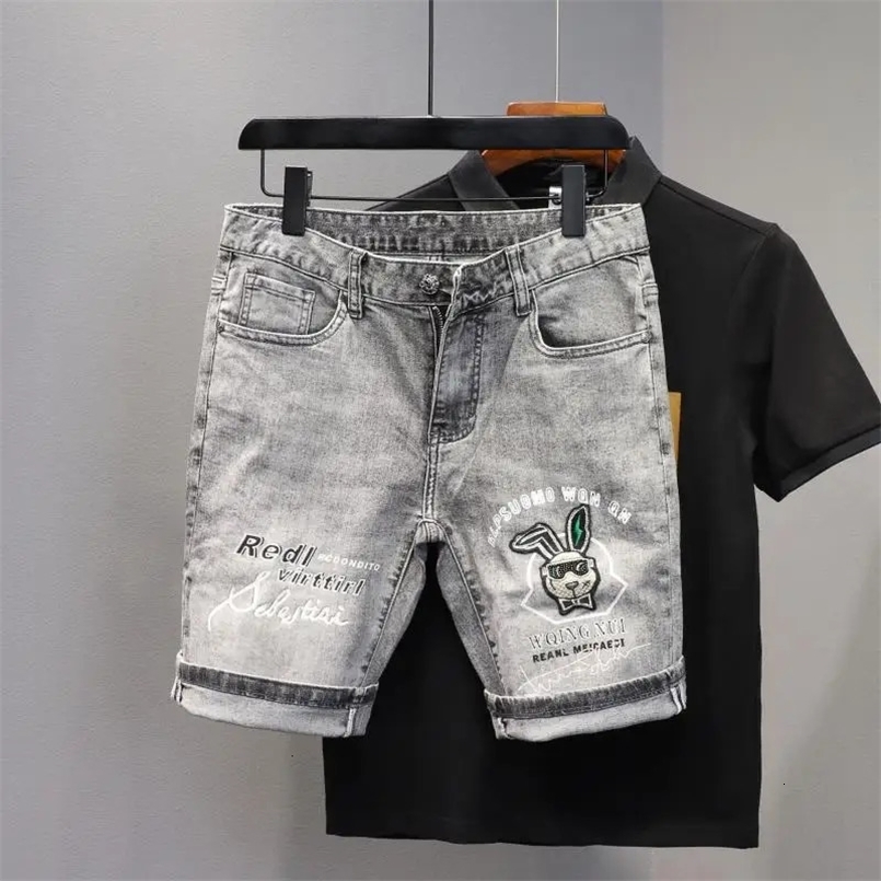 Korean Fashion Kpop Mens Casual Streetwear Boyfriend Denim Shorts with Rabbit Embroidery for Summer Grey Short Jeans 241205