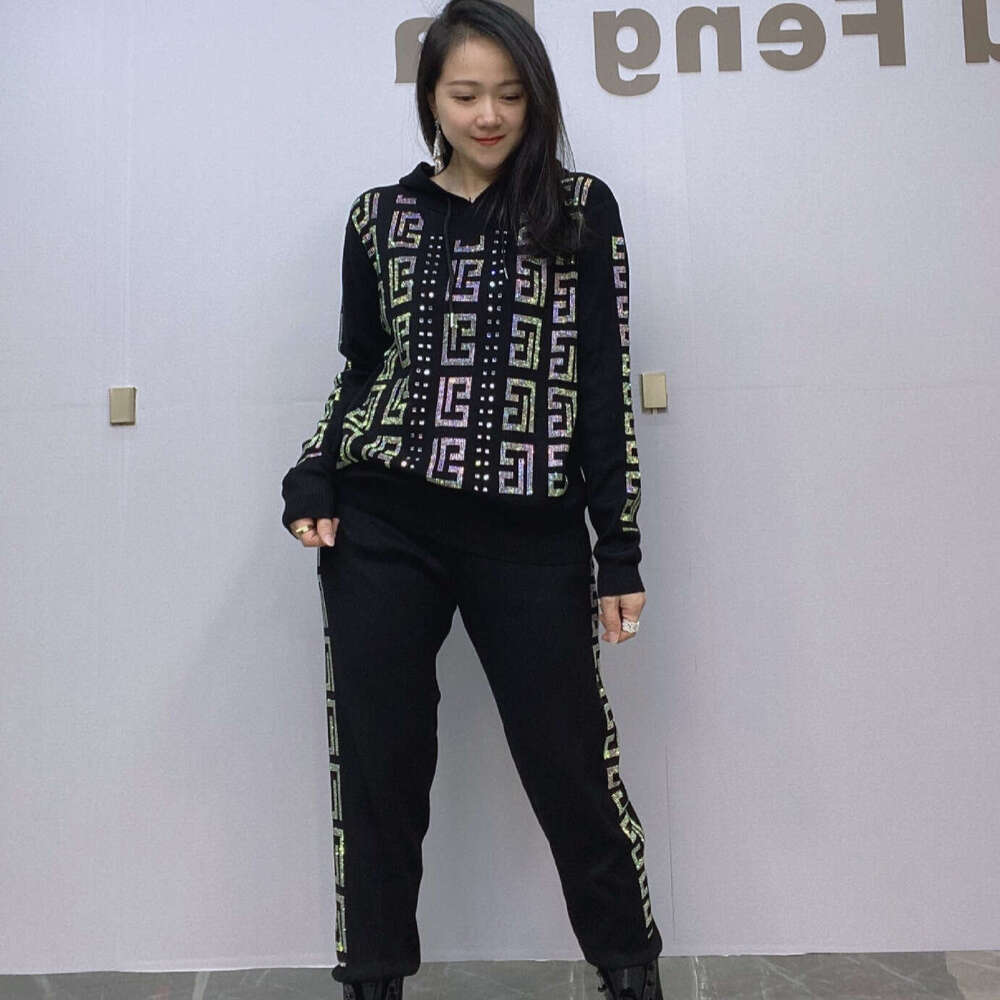 New Spring Women Two-piece Set Shiny Hot Drilling Hooded Pullover Knitted Top + Diamonds Casual Harem Pants Female Suits