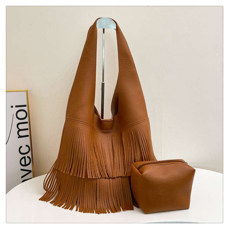 2025 New Casual Large Capacity Designer Bags Shoulder Handbag Bucket -Daughter Bag Autumn Winter Trendy Tassel Women's