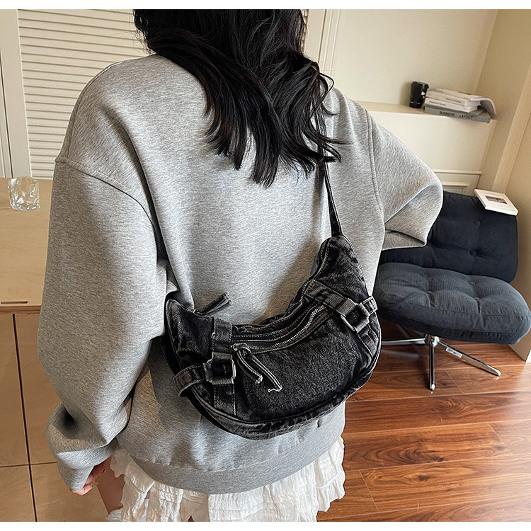 2025 autumn bag and winter new style light luxury trend Korean style niche design denim shoulder bag retro washed design denim designer bag