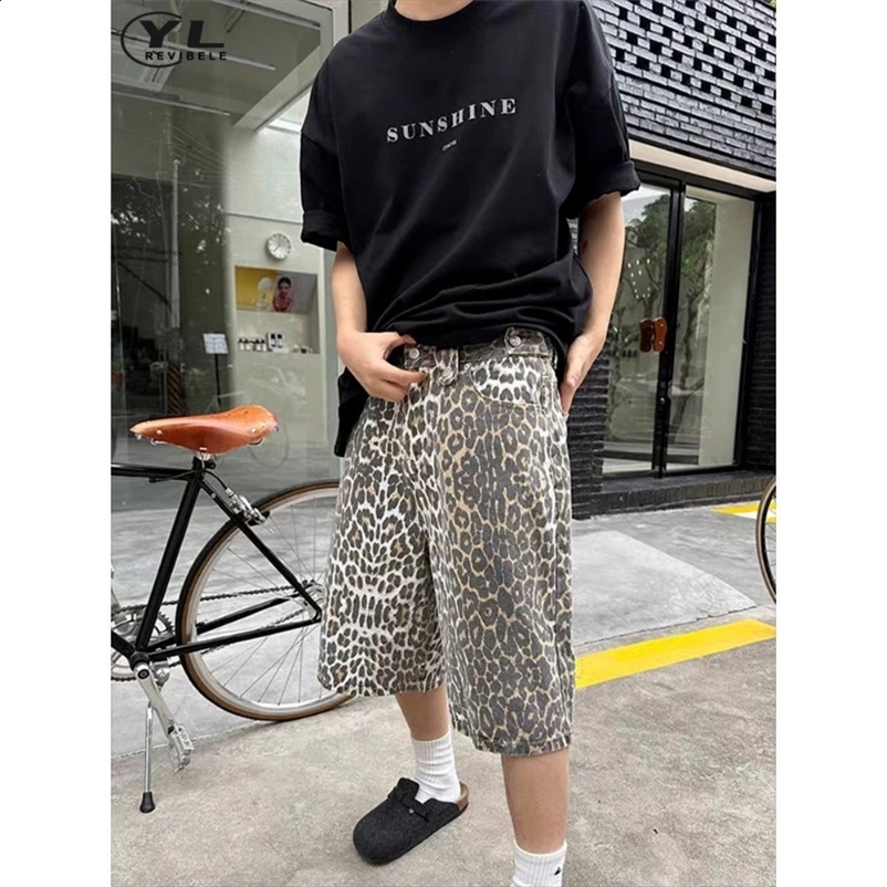 Street retro leopard print denim shorts mens wide leg pants Y2k hip-hop pocket jeans five point mens style 241007