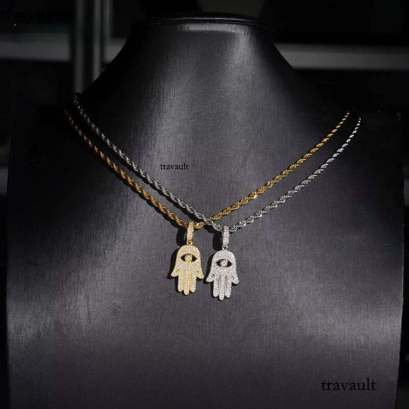 Wholesale Hip Hop Jewelry for Gift Hamsa Hand Custom Iced Out Fashion Sier VVS Moissanite Dia Lucky Pendant