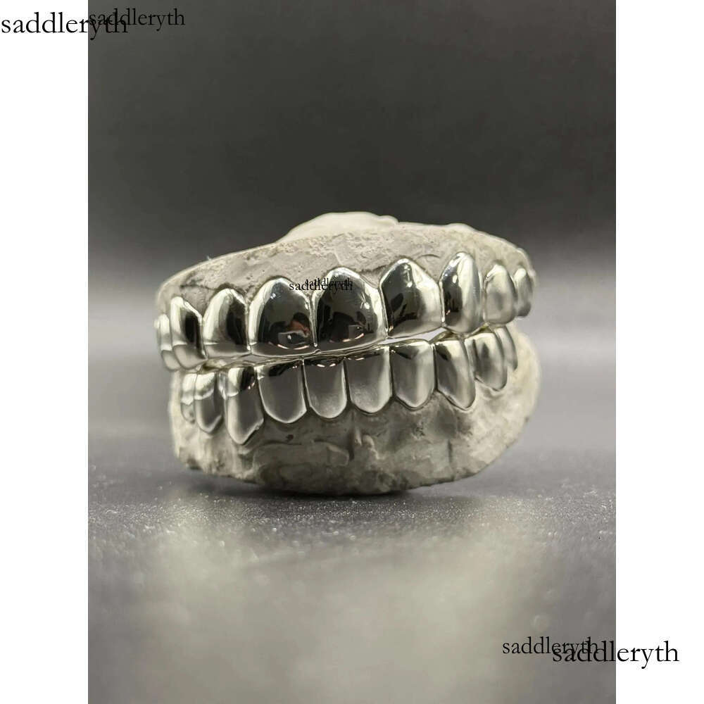 2025 New Unisize Wholesale Mens Hip Hop Gold Teeth Sier Top & Bottom Iced Out Grillz Dental Moissanite Grill dc