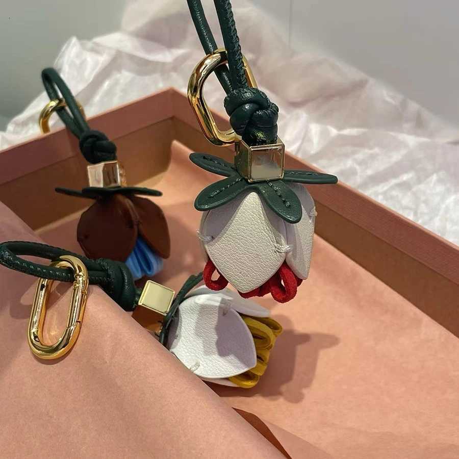 wer Leather Bags Charm Ornaments Cowhide wer Advanced Decorative Hanging Bag Accories Tassels Car Handbag Y250925hj