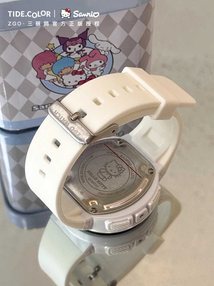 Sanrio Hello Kitty Cartoon Cute Childrens Watch Creative Kawaii Male and Female Sports Simple Waterproof Electronic Watch Gift L250925
