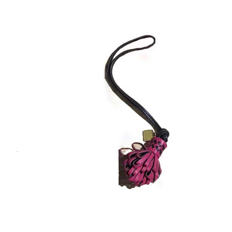 Tassel wer bag charm for wens bag handmade genuine leather fashion highend leather keychain bag accories Y250925z