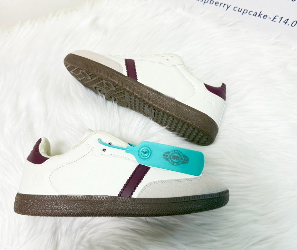 Red Canvas Sneakers: Low Top Canvas Sneakers, Lightweight Platform Sneakers for Men and Women, Versatile Everyday Footwear