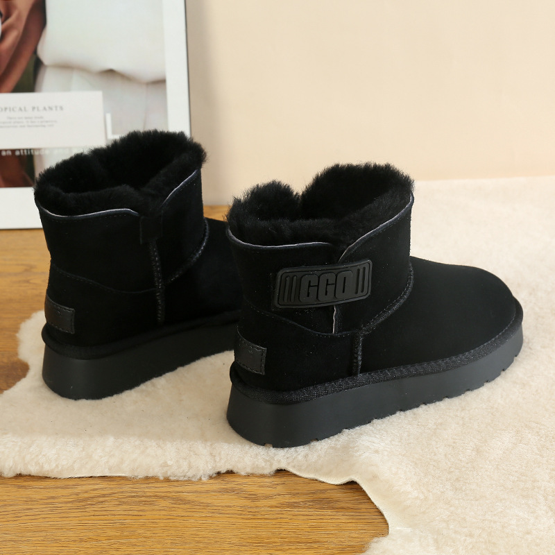 CE designer shoes Free shipping oxhide affordable luxury Winter anti slip snow boots with thick plush cotton shoes Tarnish yellow plain