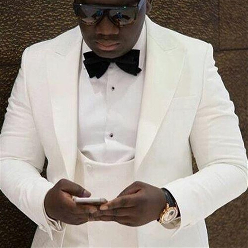 Men's Suits Blazers Slim fit White Men Suits for Prom Wedding Groom Tuxedos 3 Piece Male Fashion Jacket Waistcoat with Black Pants Elegant 220909