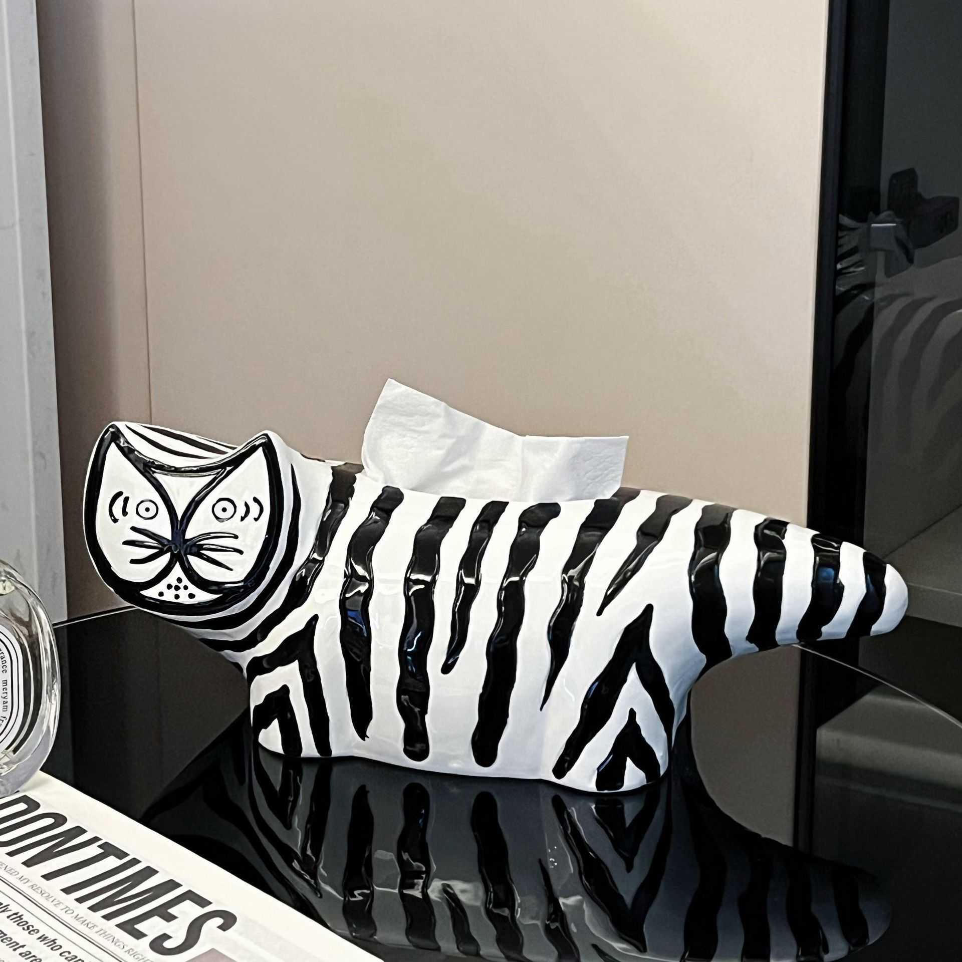 Cat Tissue Box Living Room Ceramic Tissue Holder Home Decor Creative Cartoon Napkin Box Aesthetic H250925