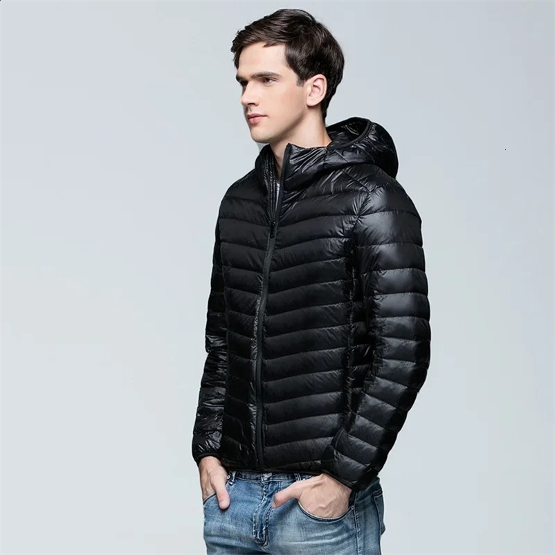Men Puffer Jacket Men Ultra Lightweight Packable down coat Fashion hooded fat casual Feather Parka 240911