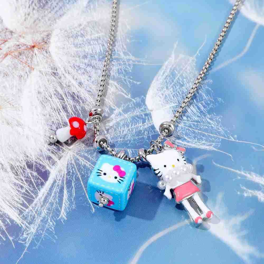 Sanrio Hello Kitty Kawaii Cute Cartoon Cat Pendant Necklace for Women And Girls Long Chain Fashion Jewelry Accessory L250925