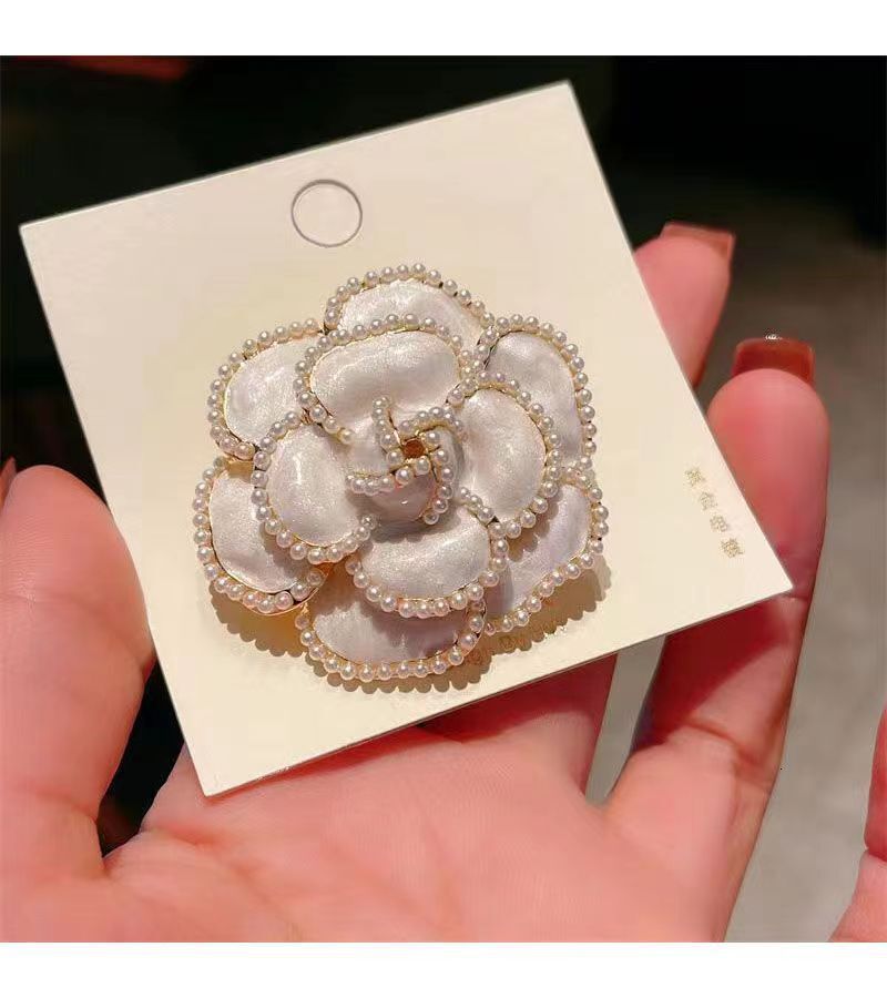 brooches designer french style camellia versatile clothing accessory brooch autumn winter new highend sweater pin