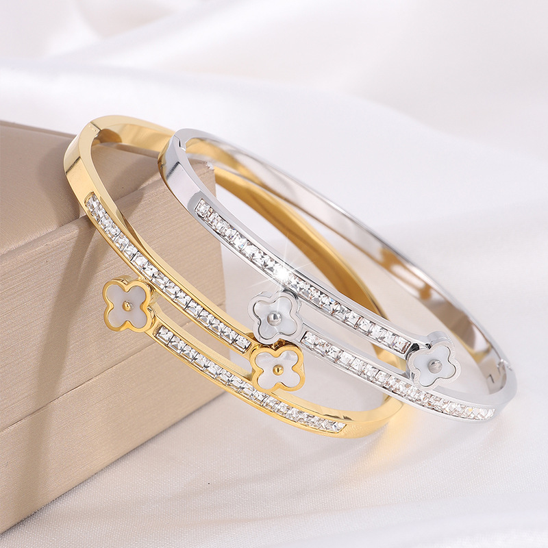 Multiple Styles Designer Jewelry Four Leaf Clover Bracelet Gold-Tone Diamond Bracelet High End Adjustable Opening Luxury Jewelry For Women Shell & Cry
