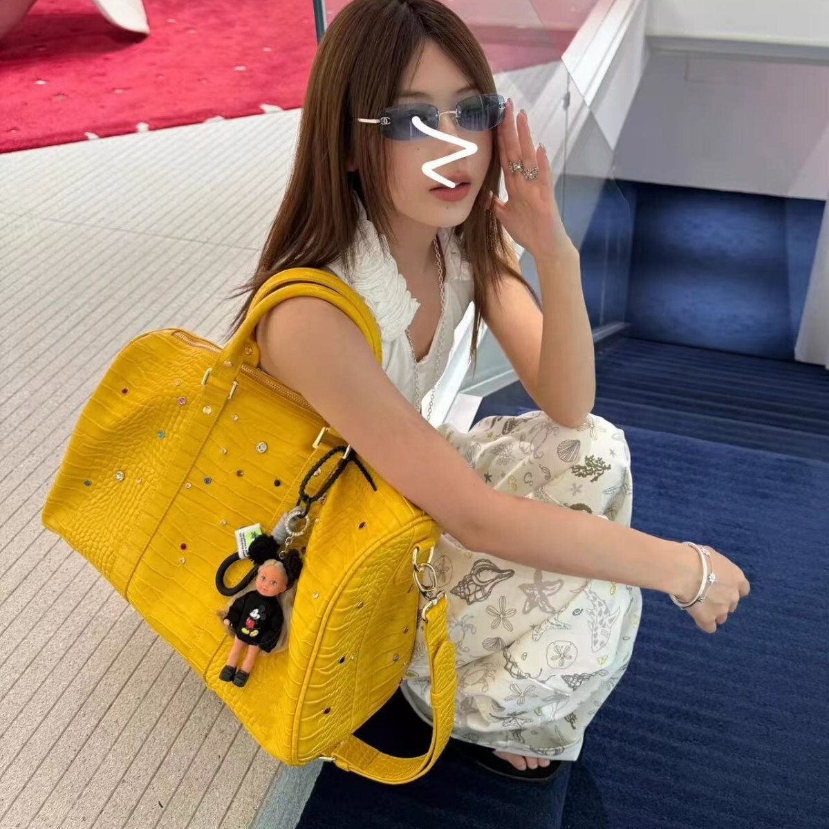 Autumn/Winter 2025 New American Street Crocodile Skin Pattern Color Diamond Niche Design Light Luxury Retro bag Design Men's and Women's Han