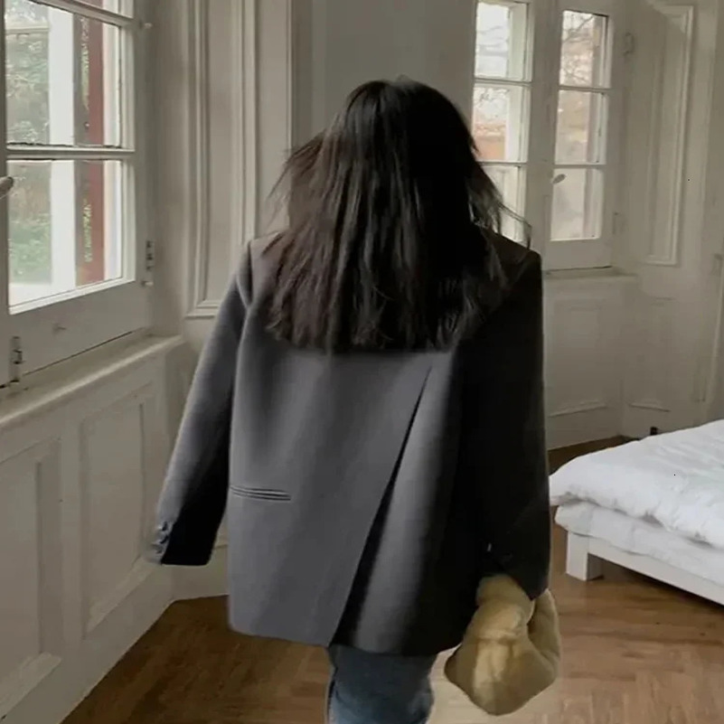 Womens black suit jacket long sleeved jacket Korean fashion back part style jacket womens loose jacket 250415