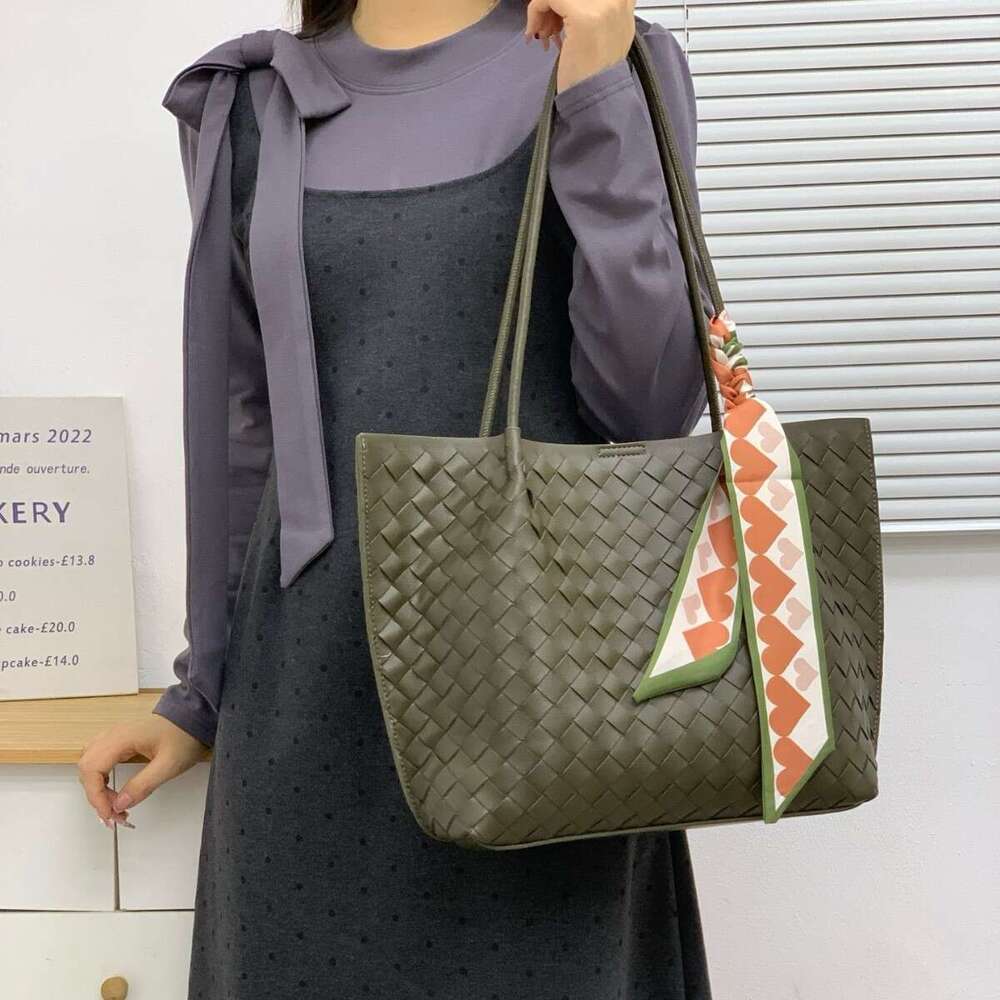 Luxury bag Large Capacity Tote Handheld Underarm Genuine Leather Mother-Daughter Single Shoulder Woven Bag Z260124